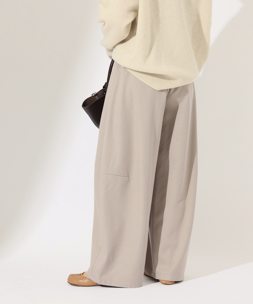 JOURNAL STANDARD(ジャーナルスタンダード)の「ウォーム TRW タックバレルパンツ(その他パンツ・レディース・ベージュ/チャコールグレー・38/36)」の18枚目の写真