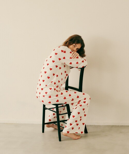 PETIT BATEAU(プチバトー)の「【WEB限定】・【PETIT BATEAU pour ADAM ET ROPE'】別注ハートプリントパジャマ(ルームウェア/パジャマ・レディース・レッド/ネイビー・FREE)」の3枚目の写真