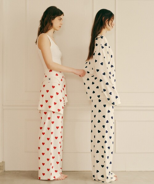 PETIT BATEAU(プチバトー)の「【WEB限定】・【PETIT BATEAU pour ADAM ET ROPE'】別注ハートプリントパジャマ(ルームウェア/パジャマ・レディース・レッド/ネイビー・FREE)」の5枚目の写真