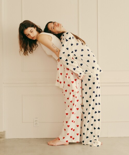PETIT BATEAU(プチバトー)の「【WEB限定】・【PETIT BATEAU pour ADAM ET ROPE'】別注ハートプリントパジャマ(ルームウェア/パジャマ・レディース・レッド/ネイビー・FREE)」の6枚目の写真