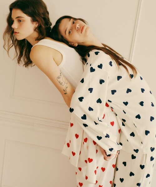 PETIT BATEAU(プチバトー)の「【WEB限定】・【PETIT BATEAU pour ADAM ET ROPE'】別注ハートプリントパジャマ(ルームウェア/パジャマ・レディース・レッド/ネイビー・FREE)」の7枚目の写真