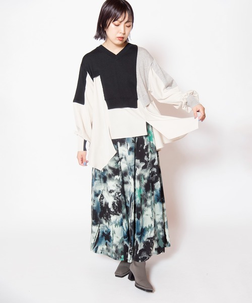 OSMOSIS（オズモーシス）の「切替プリントフレアースカート（スカート・レディース・グリーン/ブルーグリーン/パープル・ONE SIZE）」の19枚目の写真