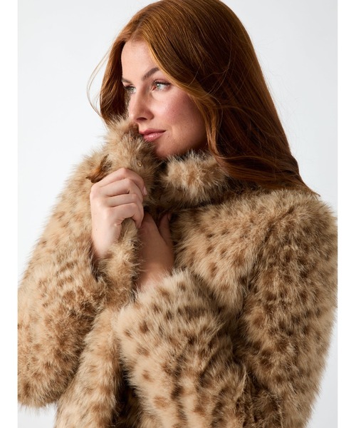 Guess(ゲス)の「LUNA Fur Jacket ジャケット ファージャケット レオパード(その他アウター・レディース・アニマル・LARGE/MEDIUM/SMALL/X-SMALL)」の4枚目の写真