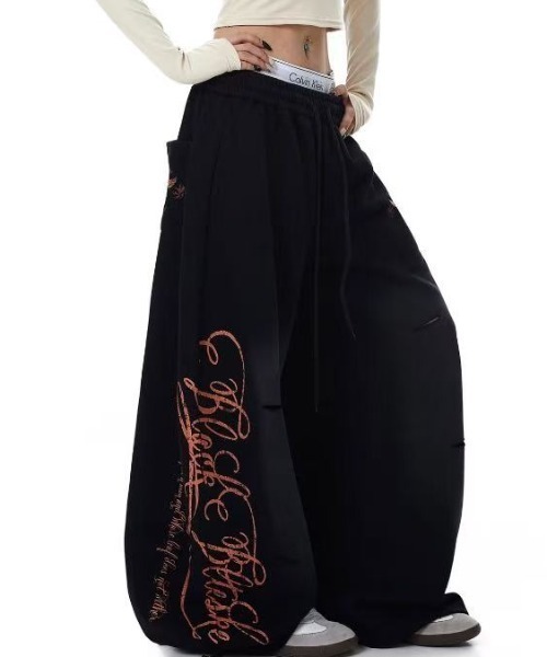 Achic(アシック)の「サイドロゴルーズスウェットパンツ(スウェットパンツ・レディース・グレー/ブラック・S/M)」の16枚目の写真