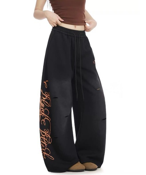 Achic(アシック)の「サイドロゴルーズスウェットパンツ(スウェットパンツ・レディース・グレー/ブラック・S/M)」の21枚目の写真