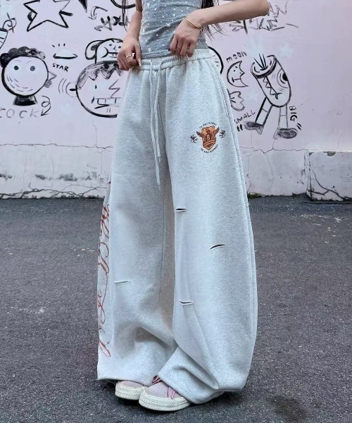 Achic(アシック)の「サイドロゴルーズスウェットパンツ(スウェットパンツ・レディース・グレー/ブラック・S/M)」の7枚目の写真