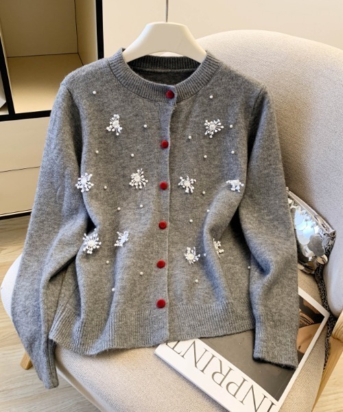 LUCPY（ラクピー）の「ビジューモチーフ ニットカーディガン（カーディガン/ボレロ・レディース・ホワイト/レッド/グレー・FREE）」の2枚目の写真