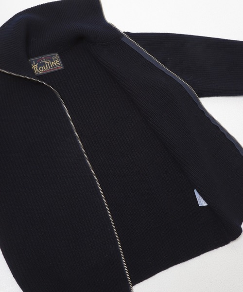 URBAN RESEARCH（アーバンリサーチ）の「『別注』ROUTINE×URBAN RESEARCH　ジップニット（ニット/セーター・レディース・ネイビー/グレー・FREE）」の9枚目の写真