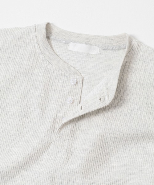SENSE OF PLACE by URBAN RESEARCH(センスオブプレイスバイアーバンリサーチ)の「ワッフルヘンリーネックロングTシャツ(Tシャツ/カットソー・メンズ・アイボリー/グレー/ブラック・MEDIUM/LARGE)」の10枚目の写真