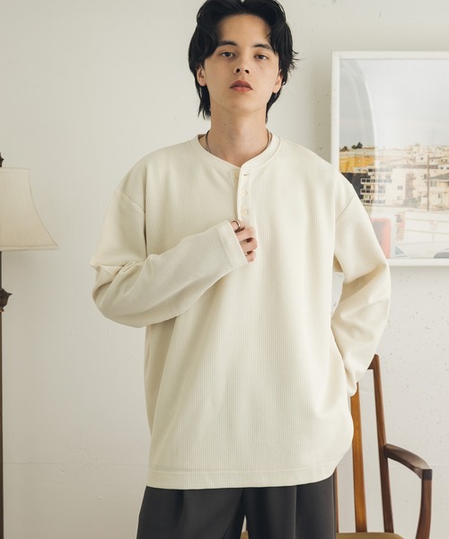 SENSE OF PLACE by URBAN RESEARCH(センスオブプレイスバイアーバンリサーチ)の「ワッフルヘンリーネックロングTシャツ(Tシャツ/カットソー・メンズ・アイボリー/グレー/ブラック・MEDIUM/LARGE)」の15枚目の写真