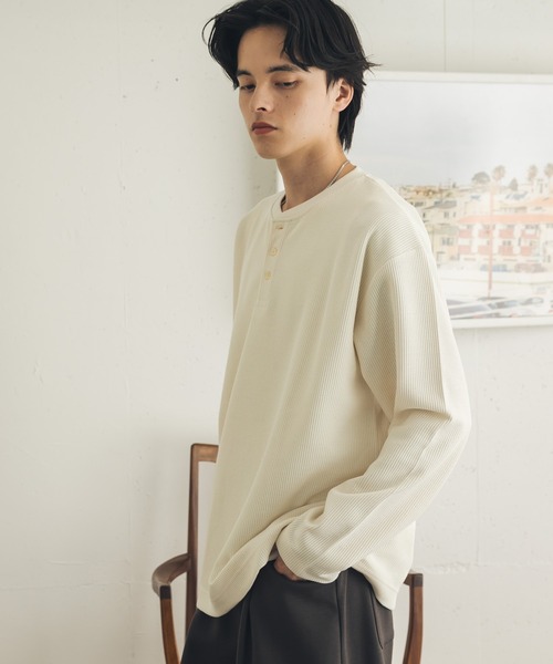 SENSE OF PLACE by URBAN RESEARCH(センスオブプレイスバイアーバンリサーチ)の「ワッフルヘンリーネックロングTシャツ(Tシャツ/カットソー・メンズ・アイボリー/グレー/ブラック・MEDIUM/LARGE)」の16枚目の写真