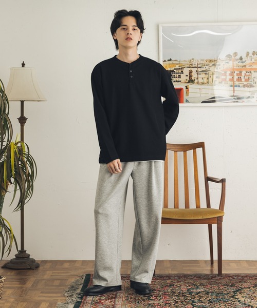 SENSE OF PLACE by URBAN RESEARCH(センスオブプレイスバイアーバンリサーチ)の「ワッフルヘンリーネックロングTシャツ(Tシャツ/カットソー・メンズ・アイボリー/グレー/ブラック・MEDIUM/LARGE)」の22枚目の写真