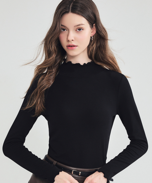 LORDLOAR（ロードロアル）の「ソフトモックネック長袖TシャツBLACK（Tシャツ/カットソー・レディース・その他・SMALL/MEDIUM/LARGE）」の3枚目の写真