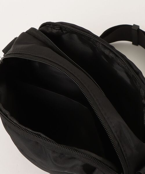 gossip!ロサンゼルス(ゴシップロサンゼルス)の「GIMUM 黒のナイロン系ショルダーバッグ(ショルダーバッグ・レディース・ブラック・FREE)」の21枚目の写真