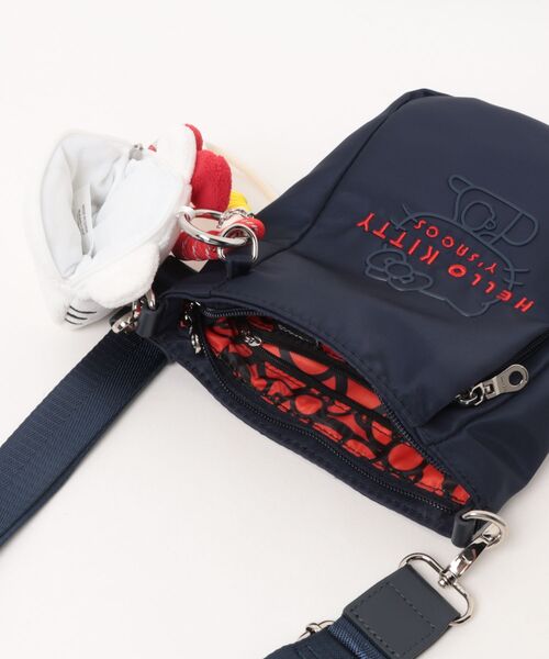 Y'SACCS(イザック)の「【Y'SACCS×HELLO KITTY】ハローキティフェイスポーチ付きポシェット(ショルダーバッグ・レディース・アイボリー/ネイビー/ブラック・FREE)」の8枚目の写真