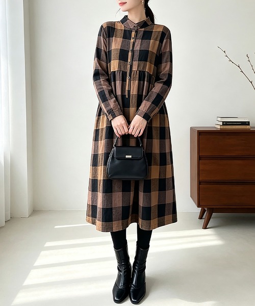 Doux Belle(ドゥーベル)の「チェック柄ロング丈シャツワンピース(シャツワンピース・レディース・グリーン/レッド/オレンジ・MEDIUM/LARGE/X-LARGE)」の1枚目の写真