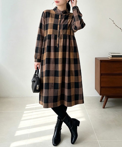 Doux Belle(ドゥーベル)の「チェック柄ロング丈シャツワンピース(シャツワンピース・レディース・グリーン/レッド/オレンジ・MEDIUM/LARGE/X-LARGE)」の9枚目の写真