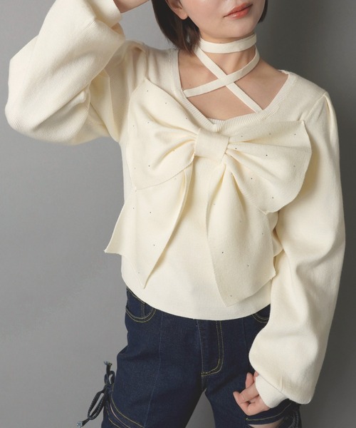 SPINNS(スピンズ)の「フロントリボンニット/クロス/韓国ガーリー(ニット/セーター・レディース・ブラック/アイボリー・ONESIZE)」の2枚目の写真