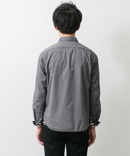 URBAN RESEARCH DOORS MENS（アーバンリサーチ ドアーズ メンズ）の「DOORS オーバーダイ三本針シャツ（シャツ/ブラウス・メンズ・カーキ/オフホワイト/ブルー/スミクロ・38/40）」の19枚目の写真