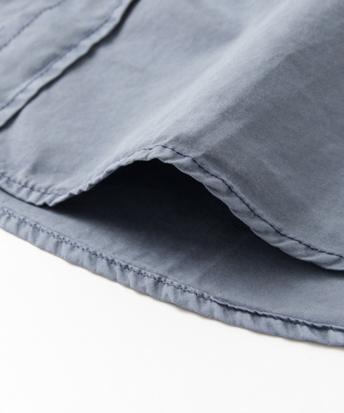 URBAN RESEARCH DOORS MENS（アーバンリサーチ ドアーズ メンズ）の「DOORS オーバーダイ三本針シャツ（シャツ/ブラウス・メンズ・カーキ/オフホワイト/ブルー/スミクロ・38/40）」の6枚目の写真