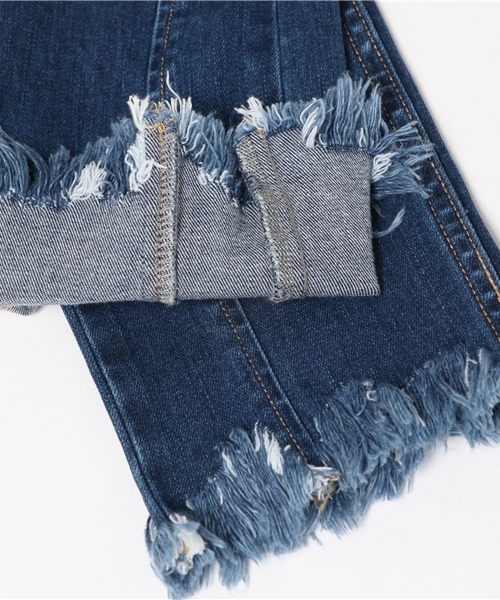 mysty woman（ミスティウーマン）の「ストレッチデニムリメイクフリンジスキニー（デニムパンツ・レディース・ブルー/ライトブルー・MEDIUM/SMALL）」の13枚目の写真