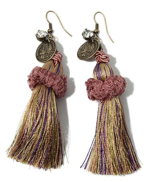 Kastane（カスタネ）の「タッセルピアス（ピアス（両耳用）・レディース・モスグリーン/グレー/パープル・FREE）」の3枚目の写真