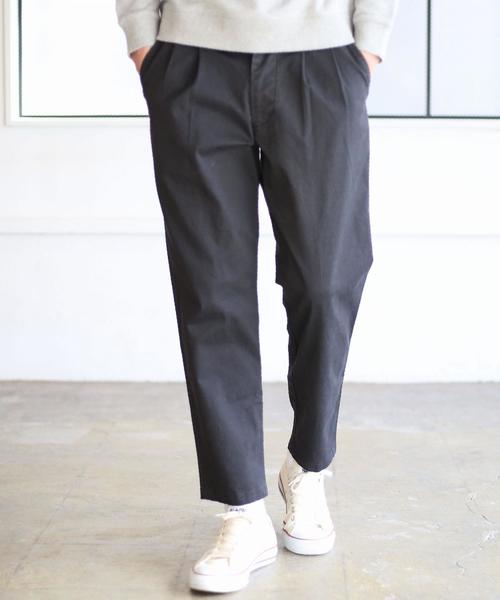 coen（コーエン）の「ウォッシュストレッチテーパードツータックチノパンツ（チノパンツ・メンズ・ダークグレー/ブラック・LARGE/MEDIUM/SMALL/X-LARGE）」の9枚目の写真