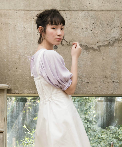 OLIVE des OLIVE（オリーブデオリーブ）の「後ろレースアッププルオーバー（Tシャツ/カットソー・レディース・オフホワイト/ブラック/ラベンダー/その他・FREE）」の3枚目の写真