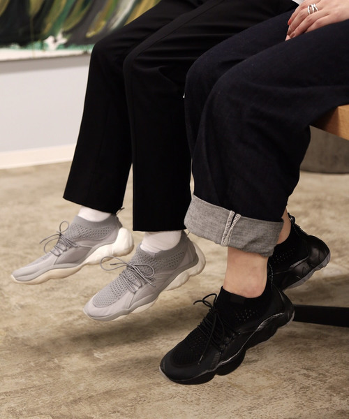 Reebok（リーボック）の「ディーエムエックス フュージョン [DMX FUSION CI]（スニーカー・メンズ・ブラック/ピンク系その他/グレー・27.5cm/28.5cm/28.0cm/26.5cm/27.0cm/25.0cm/29.0cm/26.0cm/25.5cm/30.0cm/31cm/29.5cm/23.5cm/24.5cm/24.0cm）」の13枚目の写真