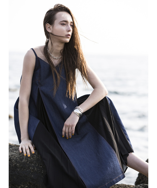 FREE'S MART（フリーズマート）の「by FREE'S デニムプリーツ