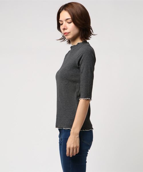 POU DOU DOU(プードゥドゥ)の「スパンテレコハイネック5分袖インナー(Tシャツ/カットソー・レディース・イエロー/オレンジ/ブルー/アイボリー/ダークグレー・3)」の6枚目の写真