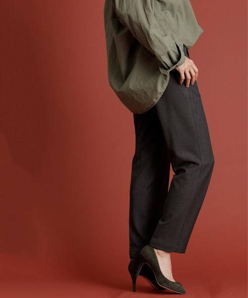 Munich(ミューニック)の「TRツイルテーパードパンツ(その他パンツ・レディース・ブラック/カーキ/ブラック×ホワイト/キャメル/チャコールグレー・S/M/XS)」の22枚目の写真