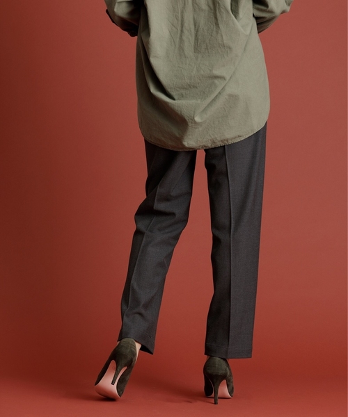 Munich(ミューニック)の「TRツイルテーパードパンツ(その他パンツ・レディース・ブラック/カーキ/ブラック×ホワイト/キャメル/チャコールグレー・S/M/XS)」の21枚目の写真