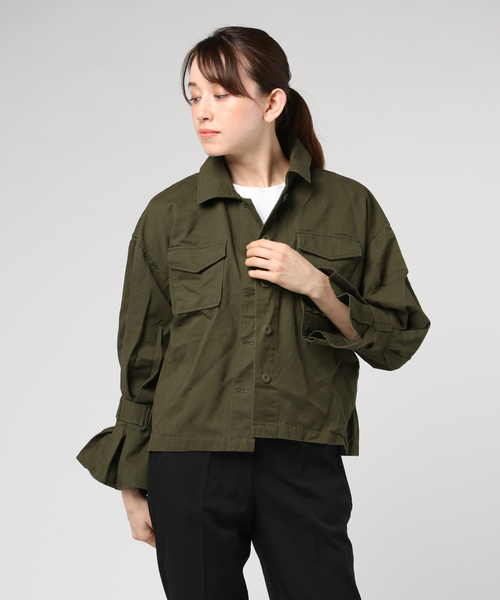 STYLEBLOCK（スタイルブロック）の「コットンツイルフリルスリーブミリタリージャケット（ミリタリージャケット・レディース・ブラック/ベージュ/アイボリー/カーキ・M）」の4枚目の写真