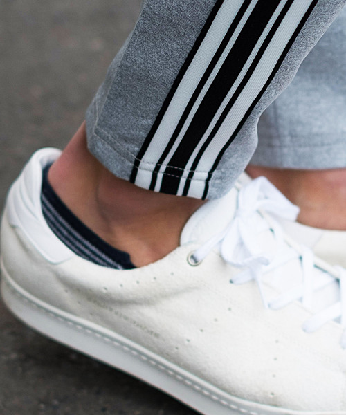 GOSTAR DE FUGA（ゴスタール ジフーガ）の「サイドラインジャージパンツ（その他パンツ・メンズ・ブラック/グレー・M/L）」の11枚目の写真