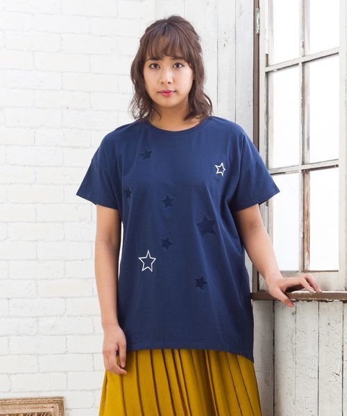sabstreet my standard(サブストリートマイスタンダード)の「スター刺繍Tシャツ【大きいサイズ対応】【9号(M)~19号(5L)】(Tシャツ/カットソー・レディース・ネイビー/オフホワイト/グレー・15号/19号/9号)」の1枚目の写真