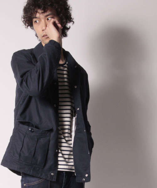 AMERICAN RAG CIE(アメリカンラグシー)の「AMERICAN RAG CIE コーチジャケット 113-AKJ-M141-BL050∴(ブルゾン・メンズ・オリーブ/ネイビー・1/2)」の2枚目の写真