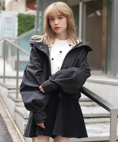 one after another NICE CLAUP（ワンアフターアナザーナイスクラップ）の「ぽんぽん付き長袖ニット（ニット/セーター・レディース・オフホワイト/ブラック/ベージュ/サックスブルー・FREE）」の14枚目の写真