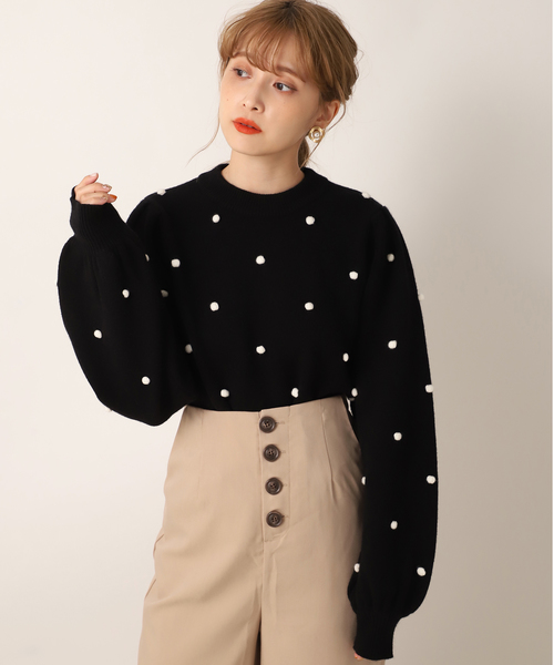 one after another NICE CLAUP（ワンアフターアナザーナイスクラップ）の「ぽんぽん付き長袖ニット（ニット/セーター・レディース・オフホワイト/ブラック/ベージュ/サックスブルー・FREE）」の10枚目の写真