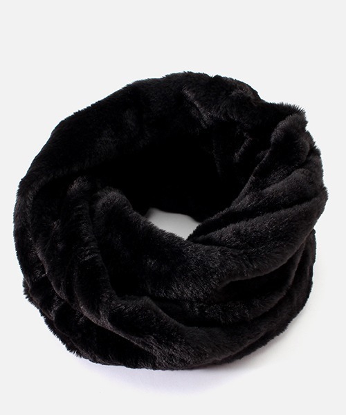 AZUL by moussy（アズールバイマウジー）の「ECO FUR SINGLE SNOOD/エコファーシングルスヌード（マフラー・レディース・ブラック/ボルドー/キャメル/ライトベージュ・FREE）」の2枚目の写真