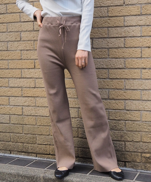 tiptop(ティップトップ)の「2020SS <pocket>【Web限定アイテム】セミフレアリブパンツ(パンツ)」|ブラウン