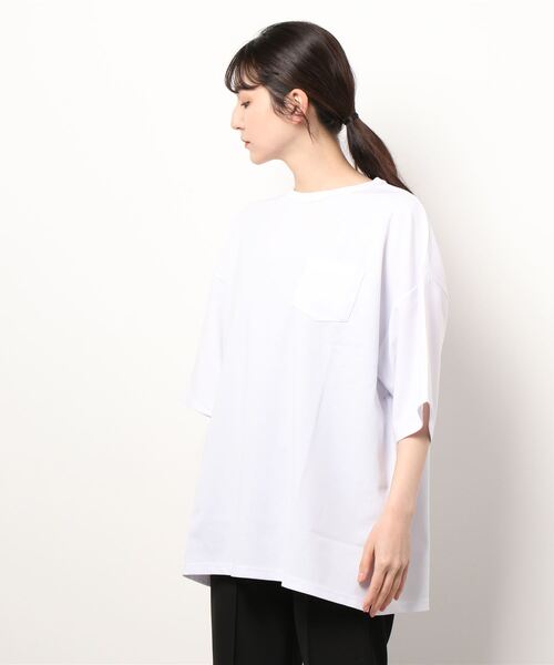 B.I.D.(ビーアイディー)の「《梨地》ビッグシルエット半袖Tシャツ(Tシャツ/カットソー・レディース・ベージュ/ブラウン/ネイビー/チャコールグレー/ブラック/グレイッシュベージュ/ブルー/ライトグレー/ホワイト/チャコール・MEDIUM/LARGE)」の21枚目の写真