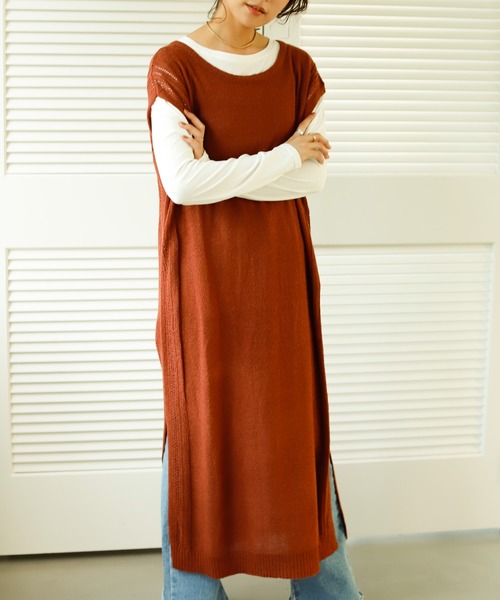 Auntie Rosa Holiday（アンティローザホリデー）の「サイド透かし編みニットベストワンピース（ワンピース・レディース・ナチュラル/テラコッタ/ブラック・FREE）」の12枚目の写真
