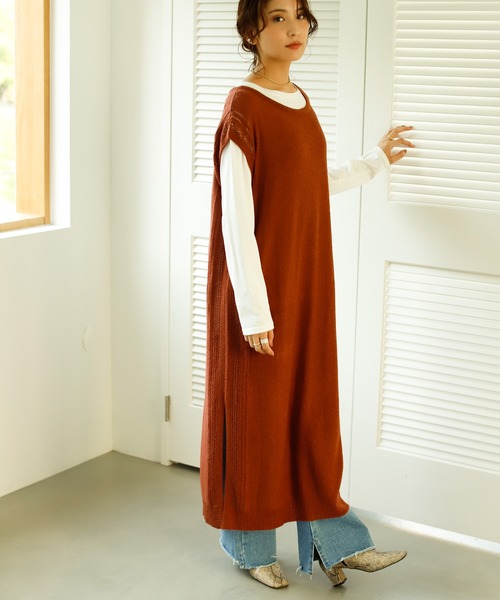 Auntie Rosa Holiday（アンティローザホリデー）の「サイド透かし編みニットベストワンピース（ワンピース・レディース・ナチュラル/テラコッタ/ブラック・FREE）」の14枚目の写真
