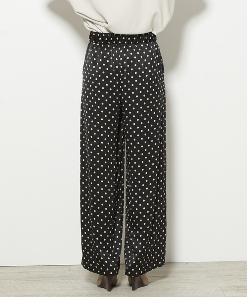 Tiara（ティアラ）の「ピーチサテンドットパンツ（その他パンツ・レディース・ブラック/アイボリー・S/M）」の10枚目の写真
