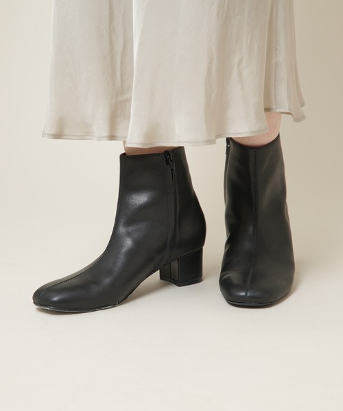 SHENERY（シーナリー）の「カウレザーステッチショートブーツ（ブーツ・レディース・ベージュ/ブラック/キャメル・36/37/38）」の4枚目の写真