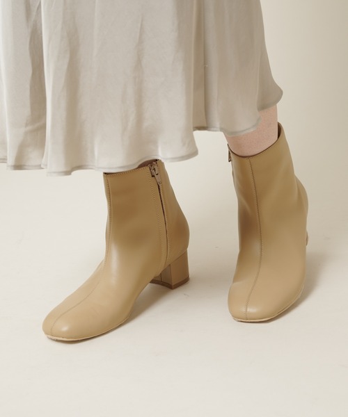 SHENERY（シーナリー）の「カウレザーステッチショートブーツ（ブーツ・レディース・ベージュ/ブラック/キャメル・36/37/38）」の8枚目の写真