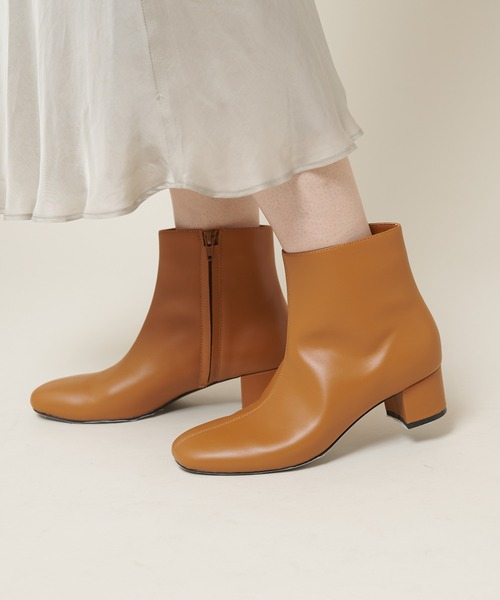 SHENERY（シーナリー）の「カウレザーステッチショートブーツ（ブーツ・レディース・ベージュ/ブラック/キャメル・36/37/38）」の12枚目の写真