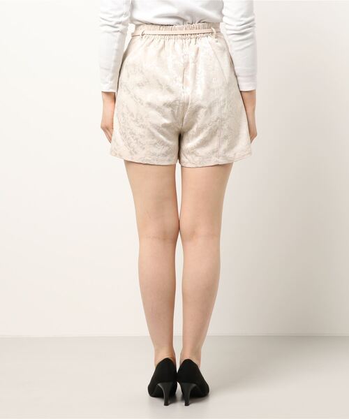 one after another NICE CLAUP(ワンアフターアナザーナイスクラップ)の「ベルト付ショートパンツ(その他パンツ・レディース・ブラック/チェック/ベージュ/アイボリー・FREE)」の5枚目の写真