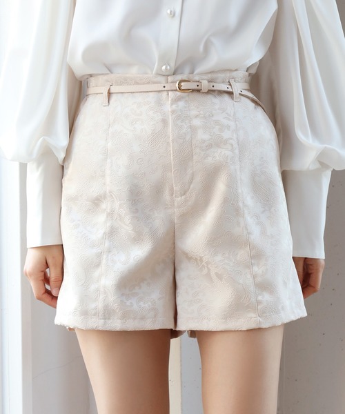 one after another NICE CLAUP(ワンアフターアナザーナイスクラップ)の「ベルト付ショートパンツ(その他パンツ・レディース・ブラック/チェック/ベージュ/アイボリー・FREE)」の14枚目の写真